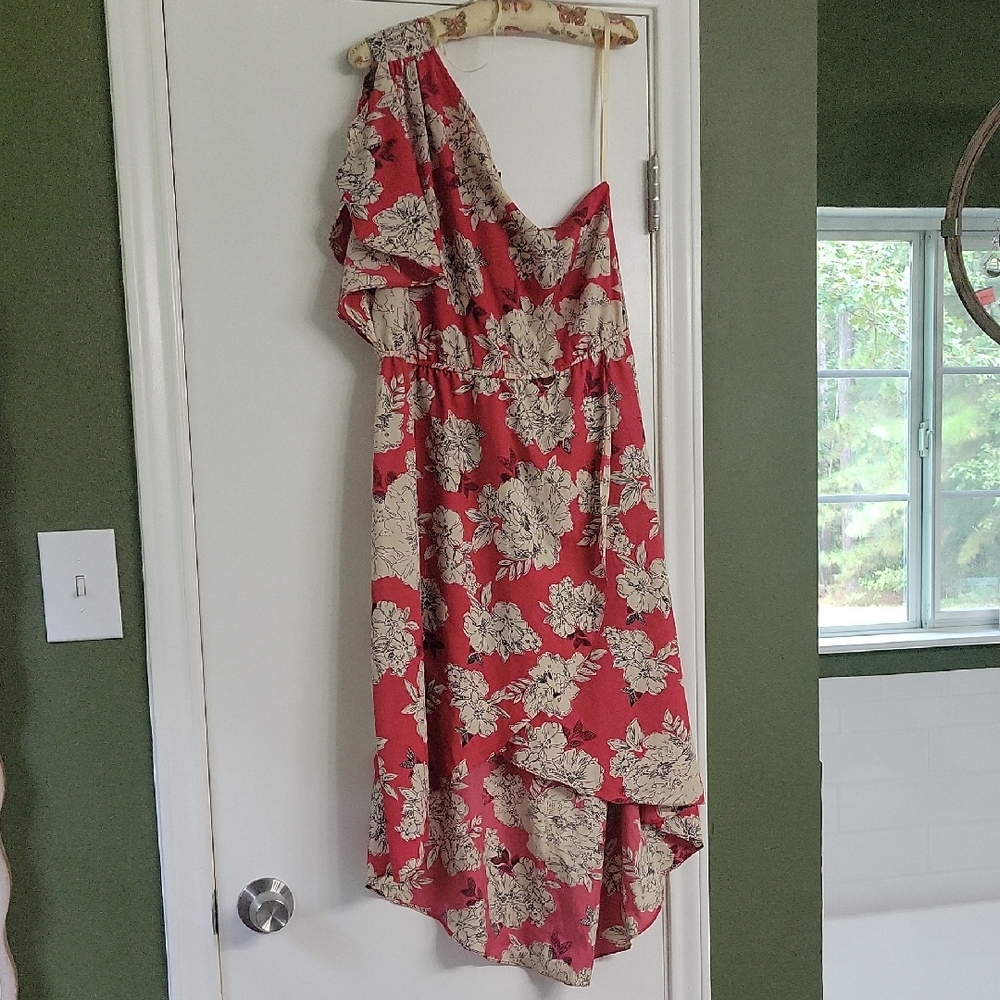 Angie Floral One-Shoulder Dress in Red and Cream
